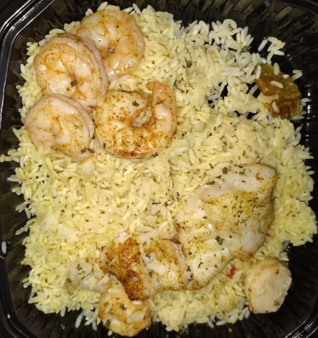Broiled Seafood Combo.
